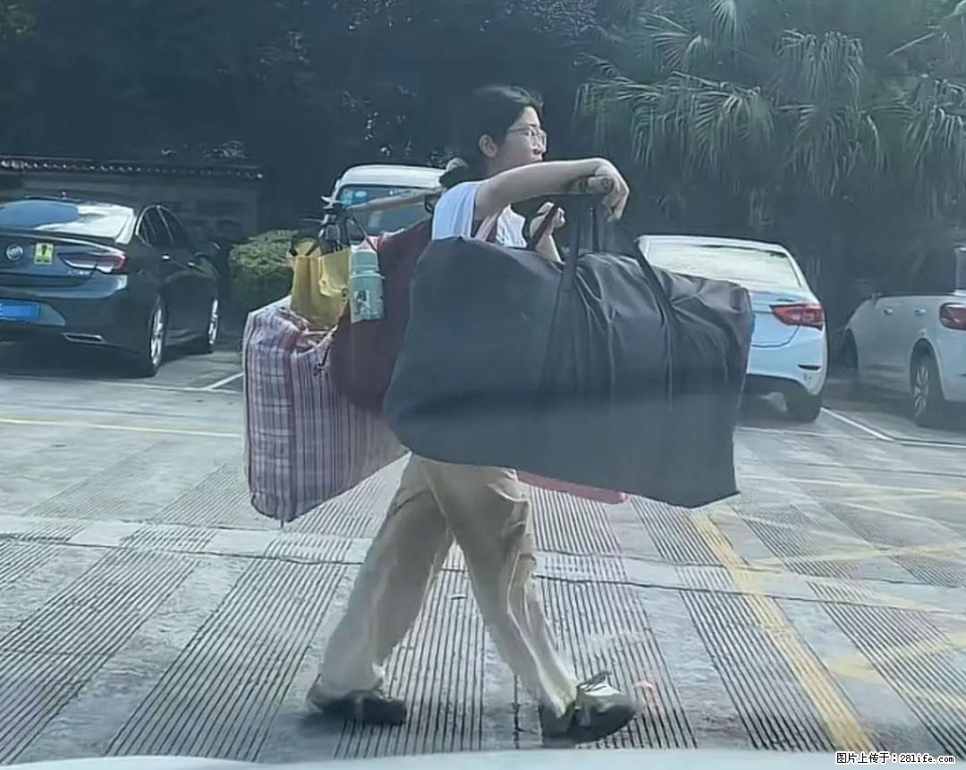 全网追的“扁担女孩”，找了一份暑假工，时薪12元 - 贵阳生活资讯 - 贵阳28生活网 gy.28life.com