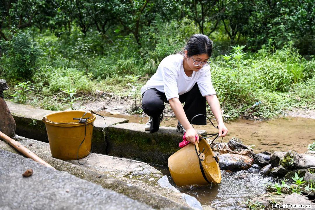 全网追的“扁担女孩”，找了一份暑假工，时薪12元 - 贵阳生活资讯 - 贵阳28生活网 gy.28life.com