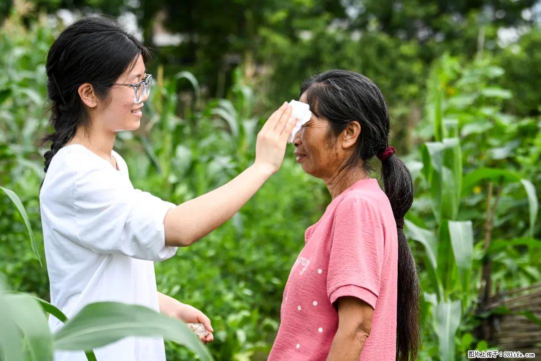 全网追的“扁担女孩”，找了一份暑假工，时薪12元 - 贵阳生活资讯 - 贵阳28生活网 gy.28life.com